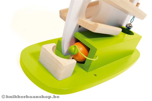 Bergruimte onderin de knikkerbaan.