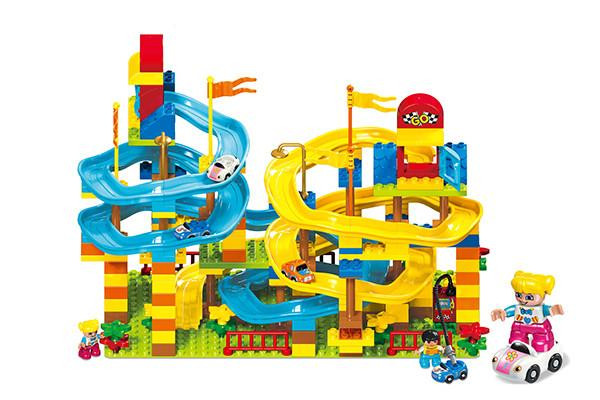 Bouwpakket vanaf 3 jaar.